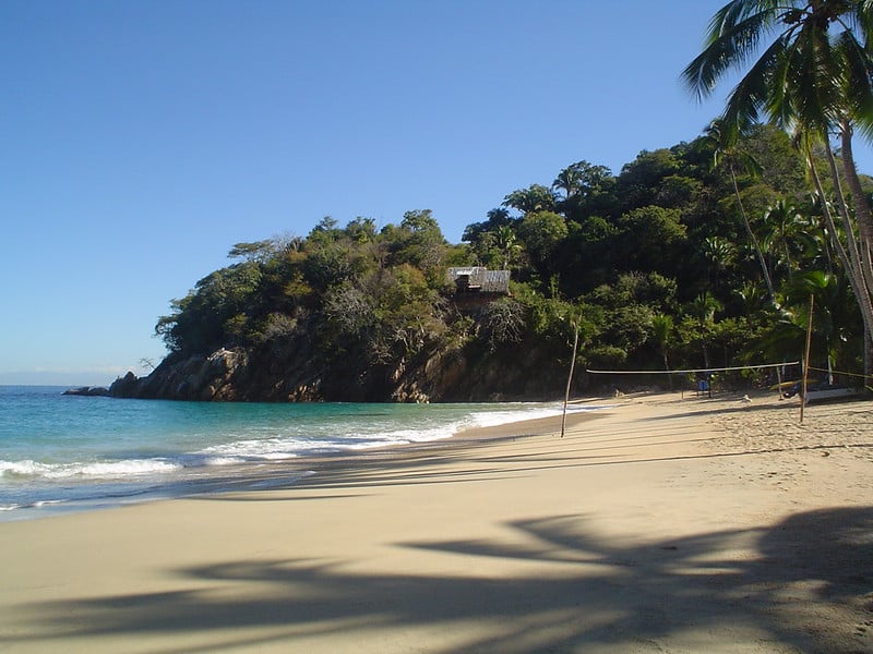 majahuitas mismaloya beaches