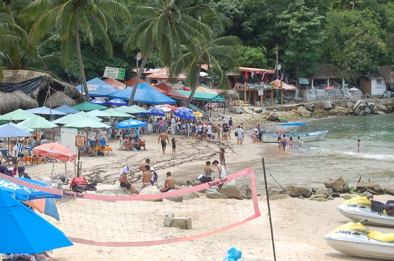 mismaloya beach