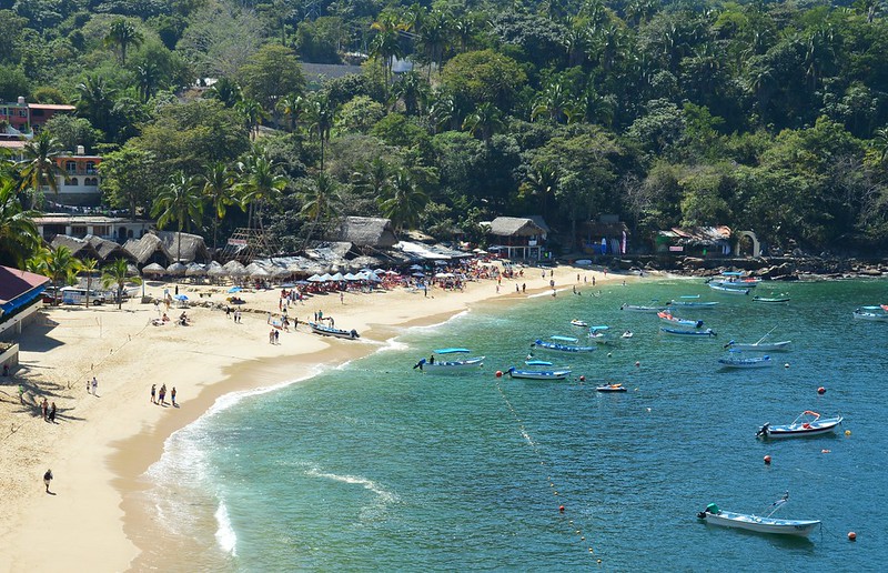 mismaloya beach mexico